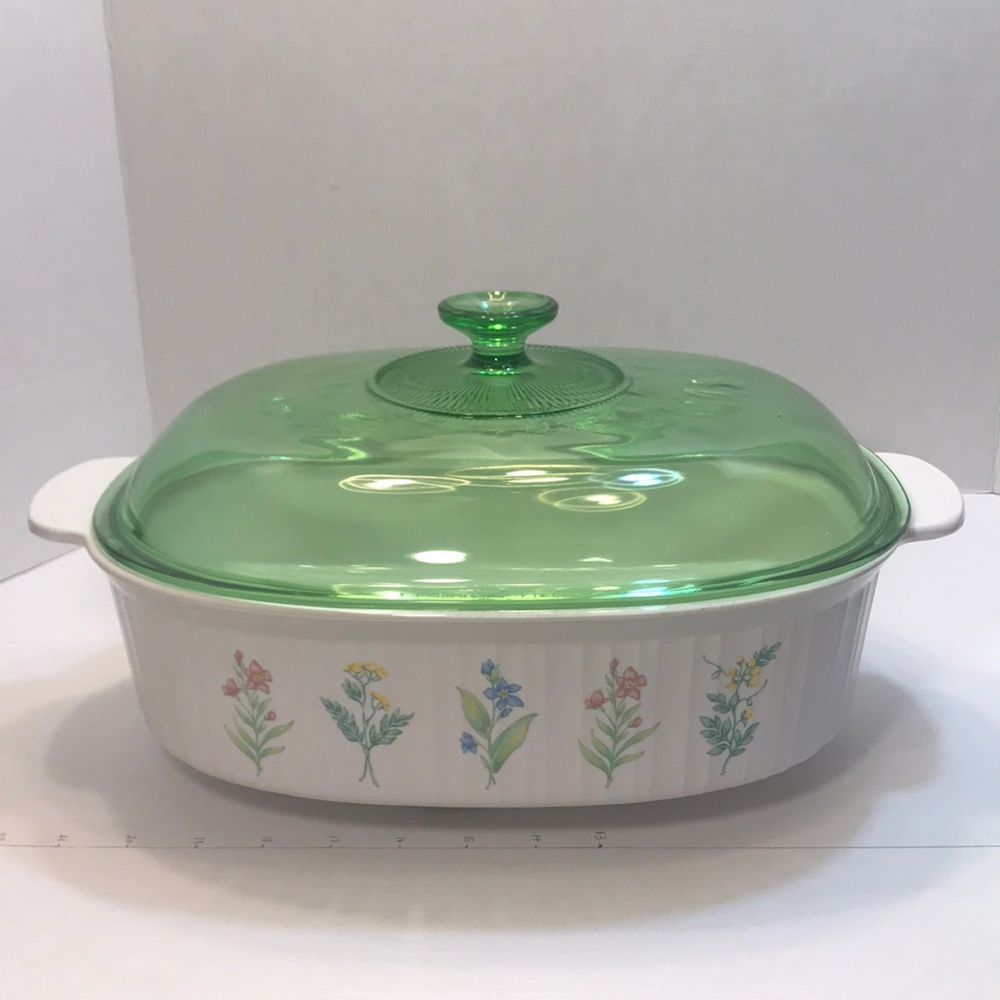 Rare Vintage Corningware Oval Dish w/ Pyrex lid 4L